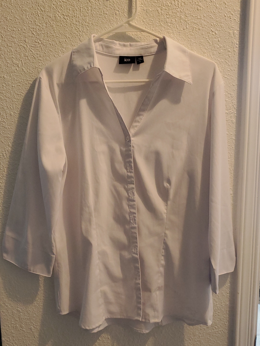 ICO Women's White Button-Front Collared Shirt